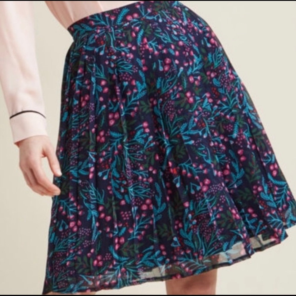 ModCloth Navy  Floral Pleated Skirt - Picture 2 of 7